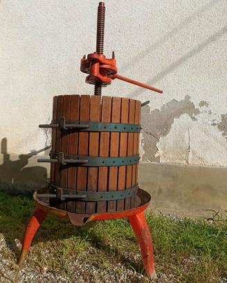 torchio uva e  macina grappoli