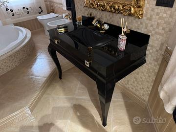 Mobile da bagno con top in vetro