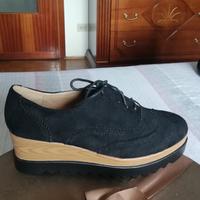 Scarpe scamosciate alte 