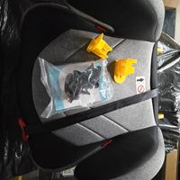 seggiolino rialzo ISOFIX auto bimbi
