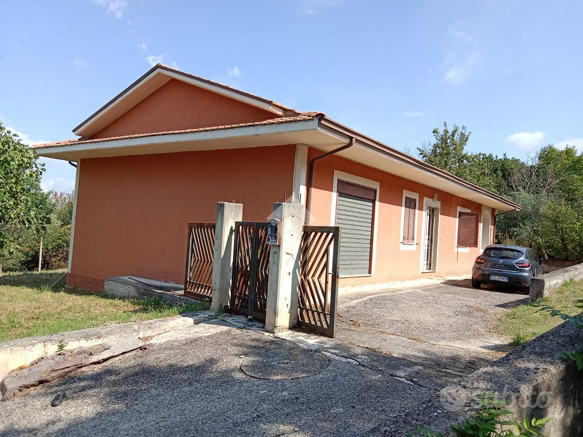 Casa – Castelfranci, Villaggio Sant'Eustachio, Avellino - Vista 4