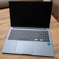 Samsung Galaxy Book - i3 - 8GB/256GB - NUOVO