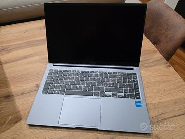 Samsung Galaxy Book - i3 - 8GB/256GB - NUOVO