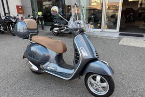 Vespa GTS 300 Hpe