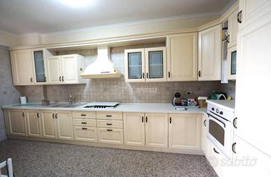 cucina lube del 2007 bianco decape'
