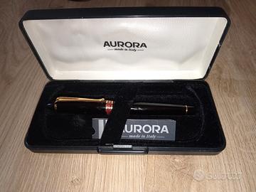 Aurora Ipsilon Deluxe penna stilografica oro 14K M