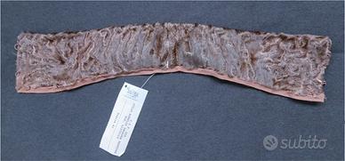 Collo montante vero swakara.