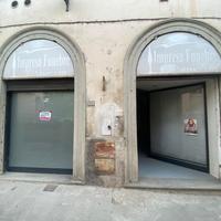 NEGOZIO A FIGLINE E INCISA VALDARNO