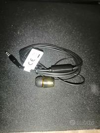 auricolari con ultra bassi