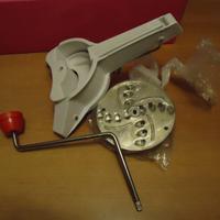 Tritatutto manuale vari nuovi, lavello ecc