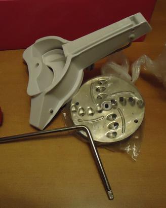 Tritatutto manuale vari nuovi, lavello ecc