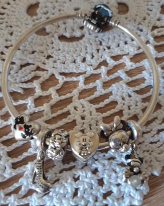 Bracciale rigido pandora