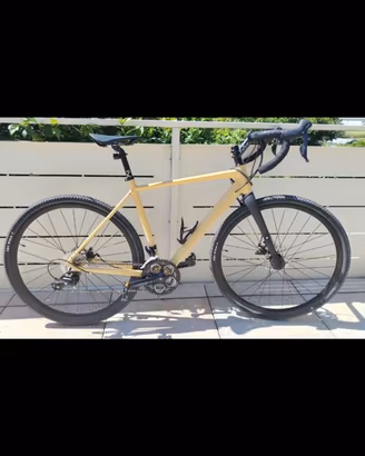 Bici gravel come NUOVA vero a fare taglia S