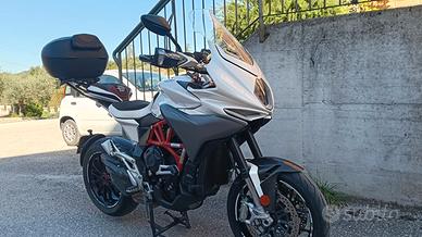 Mv agusta turismo veloce 800 lusso