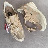 Sneakers oro chiaro con zeppa media Xti n 39