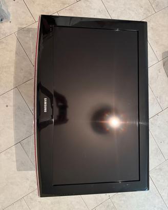 TV Samsung 32" HD LCD (Modello LE32B450C4W)