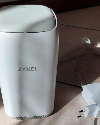 Router Wi-Fi 4G LTE-A Indoor Zyxel