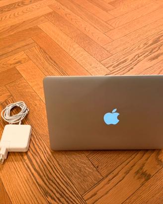 MacBook Pro 13 Retina (Early 2015)
