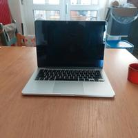 Macbook pro 2015, i5 16gb ramn HD 500