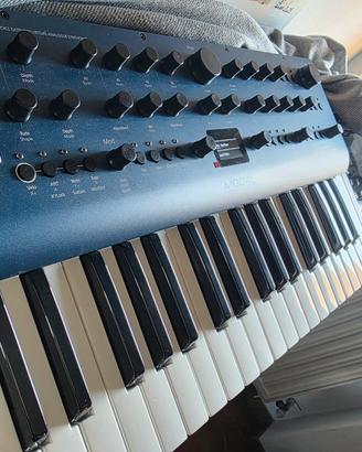 Synth cobalt 8
