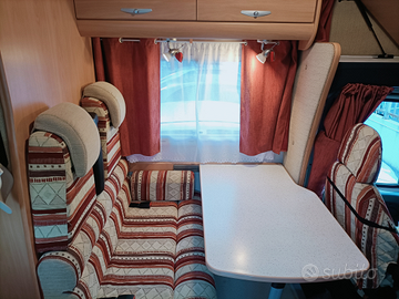 Chausson Welcome 8 mansardato 6 metri 4 posti