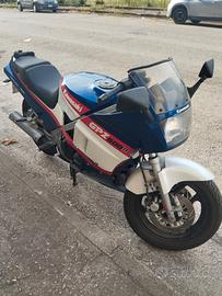 moto Kawasaki gpz 600