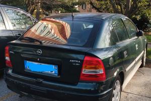 Opel Astra 1.4 benzina del 2000