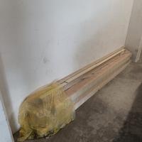 Battiscopa in legno RAL 9001