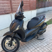 Beverly 400 s