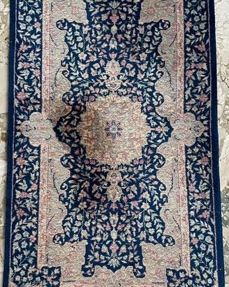 Tappeti persiani, scendiletto e guide