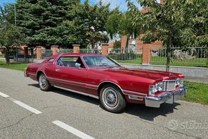 Ford Thunderbird coup
