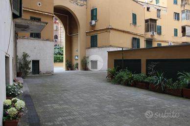 MONOLOCALE A ROMA