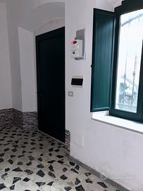 Casa indipendente con cortile