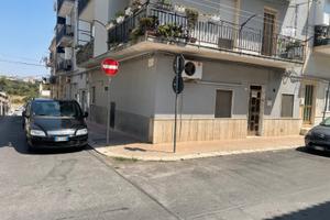Appartamento con cucina in Via Oberdan, Laterza TA