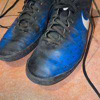 Scarpe Nike per campo sintetico