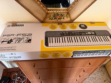 Pianola PSR-F52 Yamaha