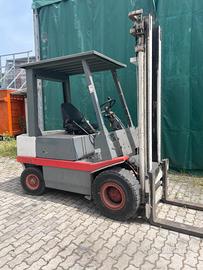 Carrello elevatore OM 30 DIC