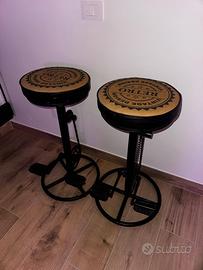 Set 2 sgabelli in vera pelle con stampa su tela