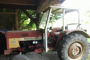 Trattore CASE INTERNATIONAL 383