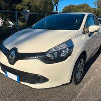 RENAULT CLIO 1.5 DCi Live - 2015