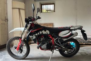 SWM RS 125 Factory