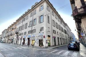 4 LOCALI A TORINO