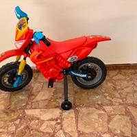 Moto batteria con rotelle