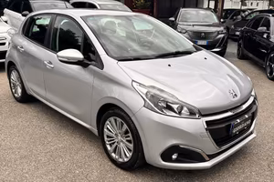 Peugeot 208 1.6 BlueHDi 75 cv Allure