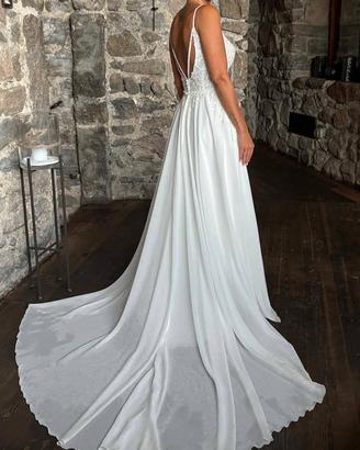 Abito da sposa con coprispalle  zona Bolzano