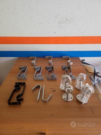 Staffe da muro universali per bastoni tende