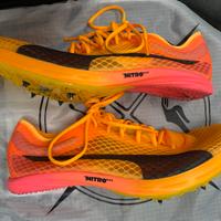 Scarpe chiodate da gara in pista