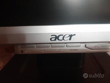 Monitor Acer AL2216W anche scambi