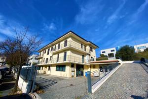 Locale commerciale artigianale uffici - Por...