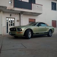 Ford mustang 2005